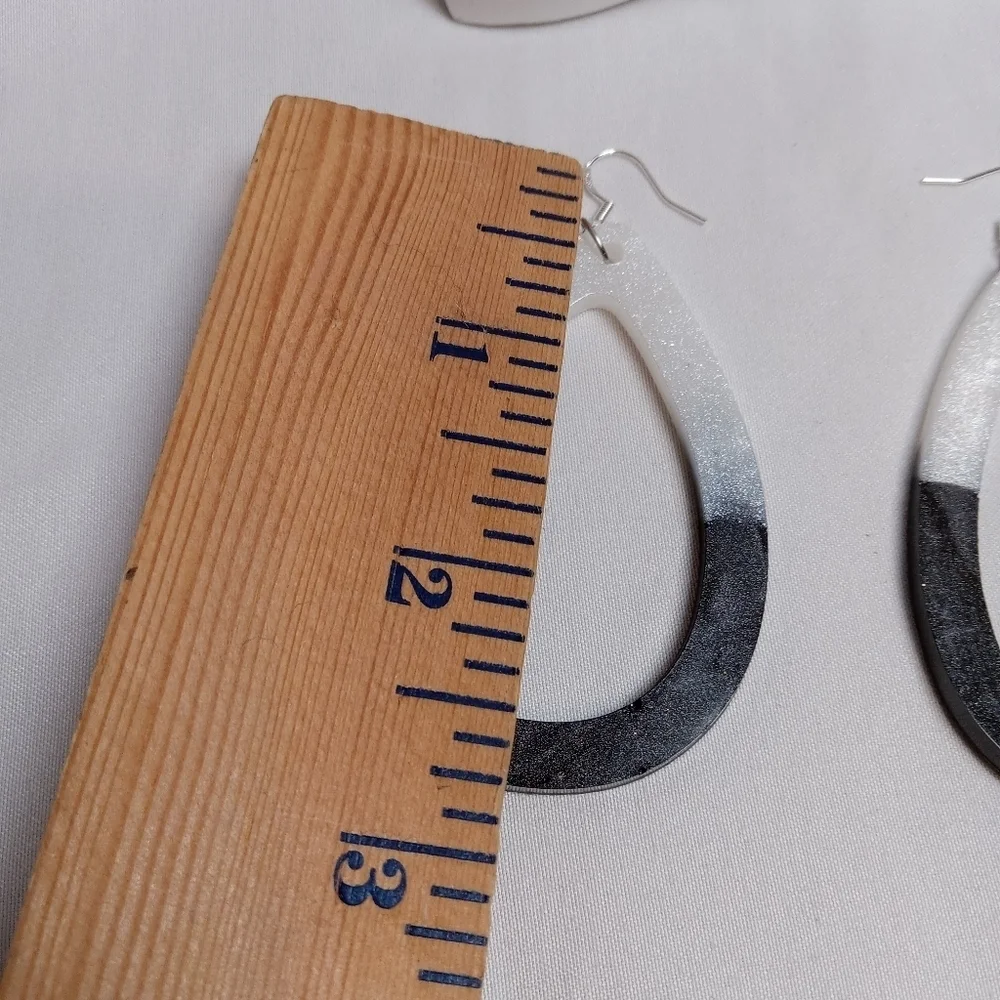 Hand Crafted Black and White Teardrop Earrings